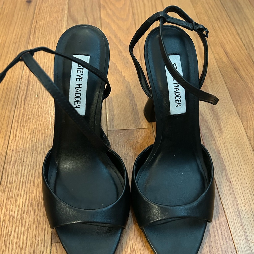 Steve Madden BEKI  Black leat Heels